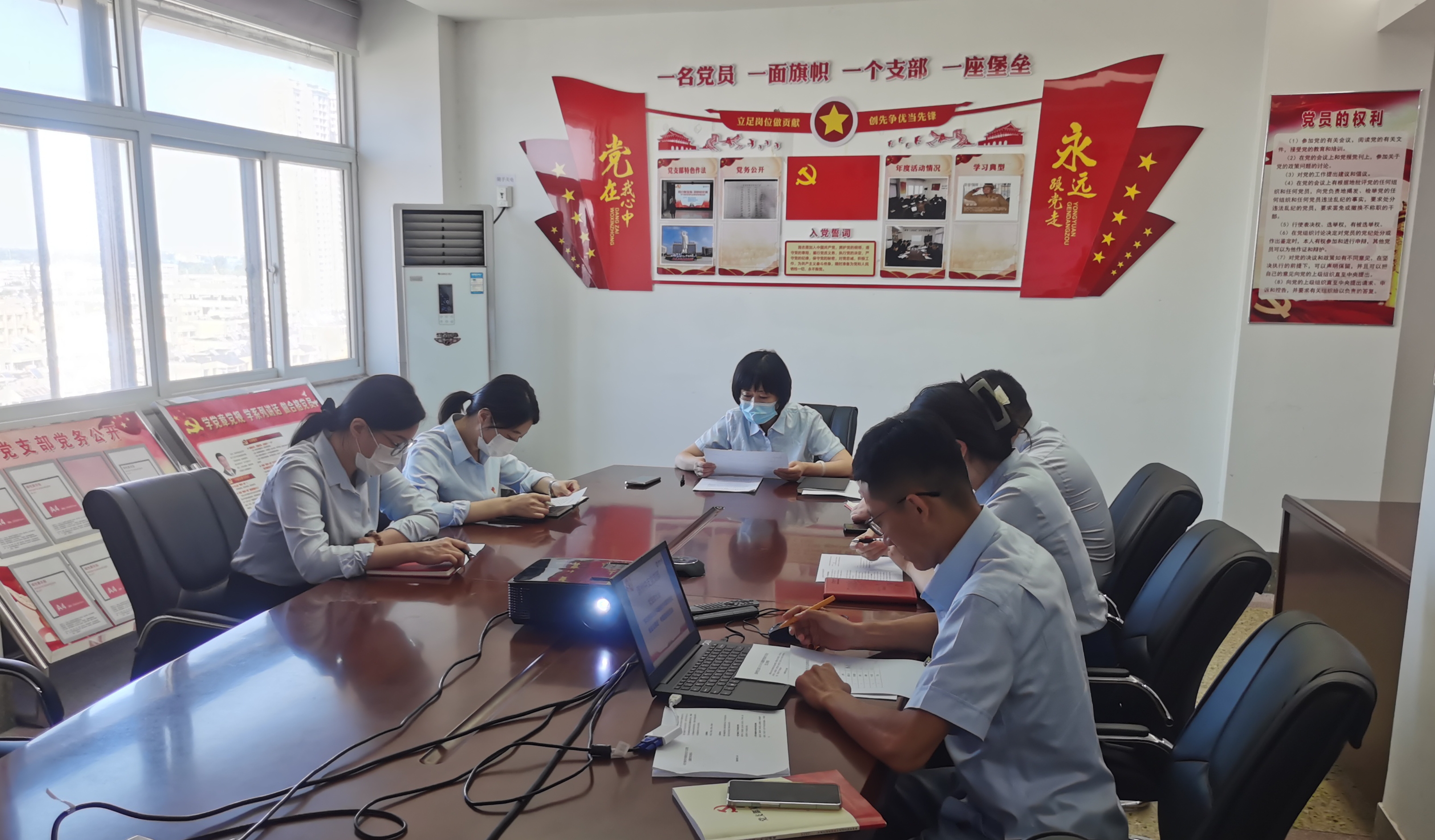 会议照片1.jpg