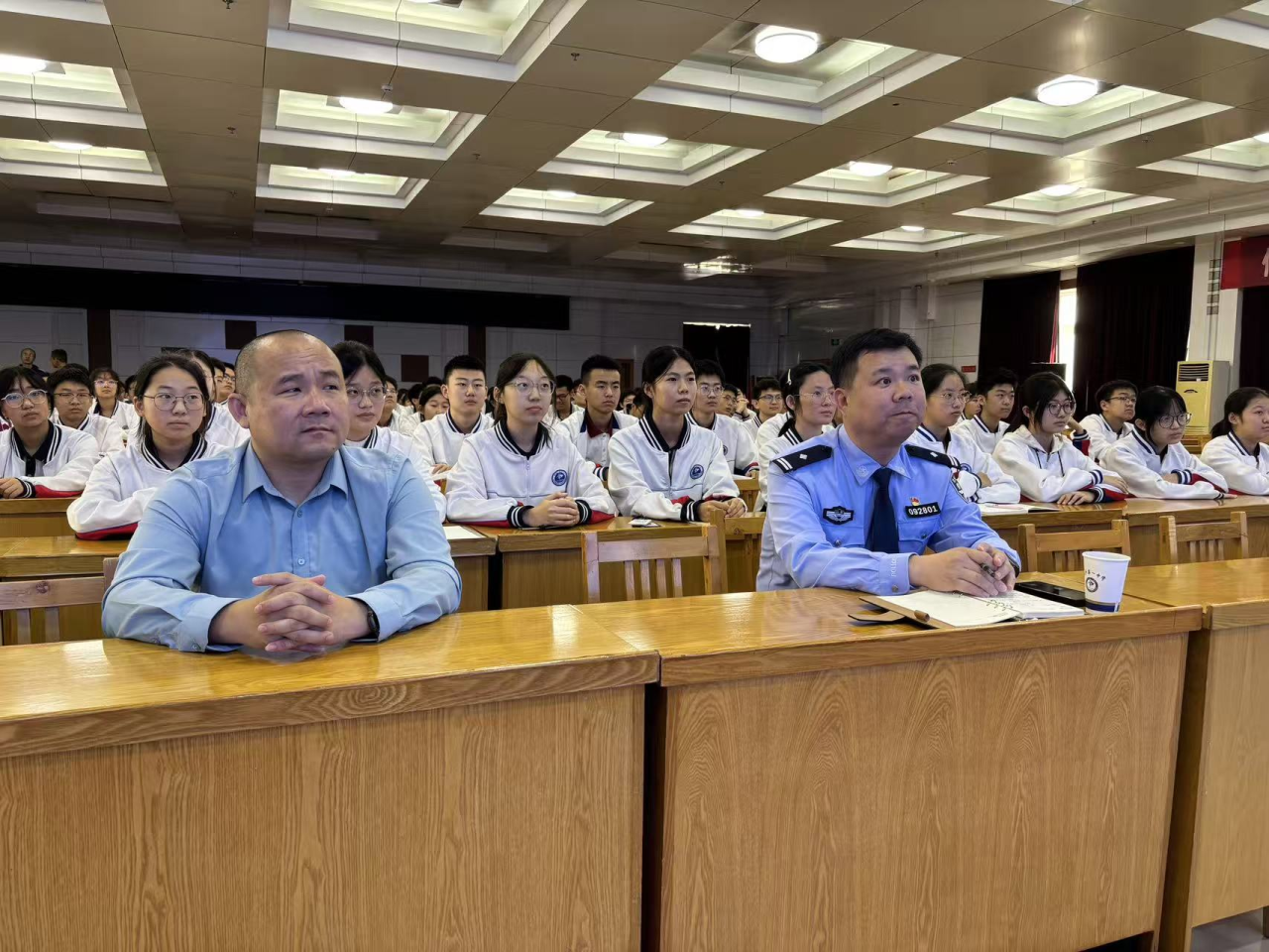 70f1acb180bb014218986a29da3ff815.png 70f1acb180bb014218986a29da3ff815.png