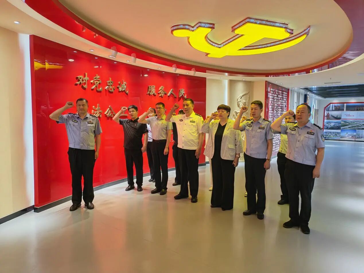 党建共建聚合力 警保携手促风控--滨州警保党支部签约共建深耕交通安全风险减量工作